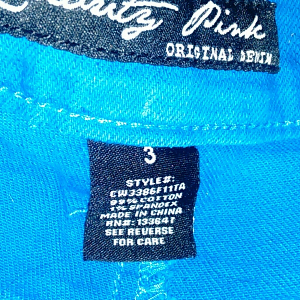 Shorts - Picture 4 of 5